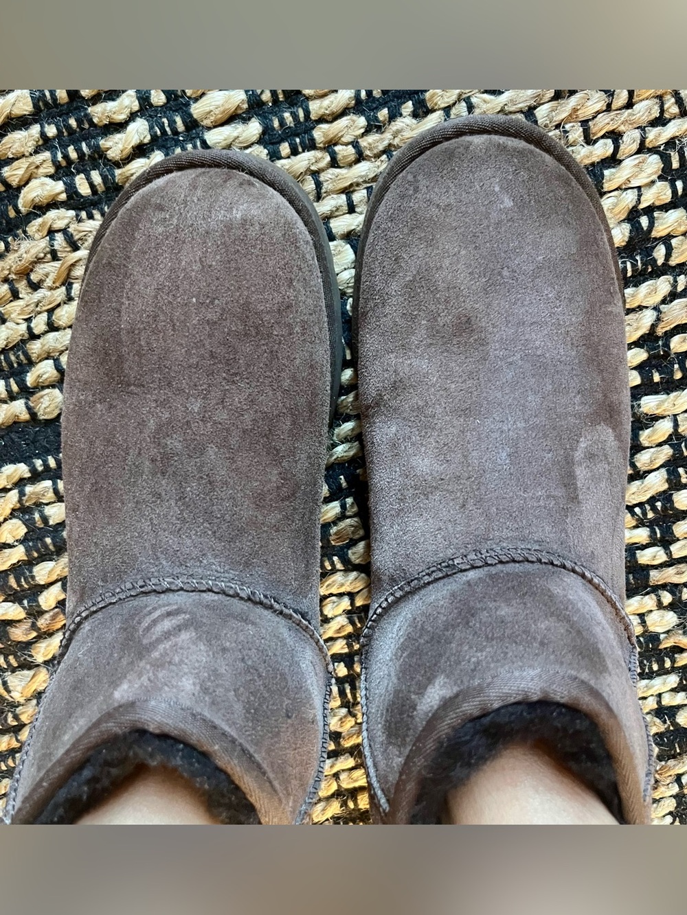 UGG Australia Classic Mini Suede Sheepskin Lined Boots Brown Taupe Women’s Size